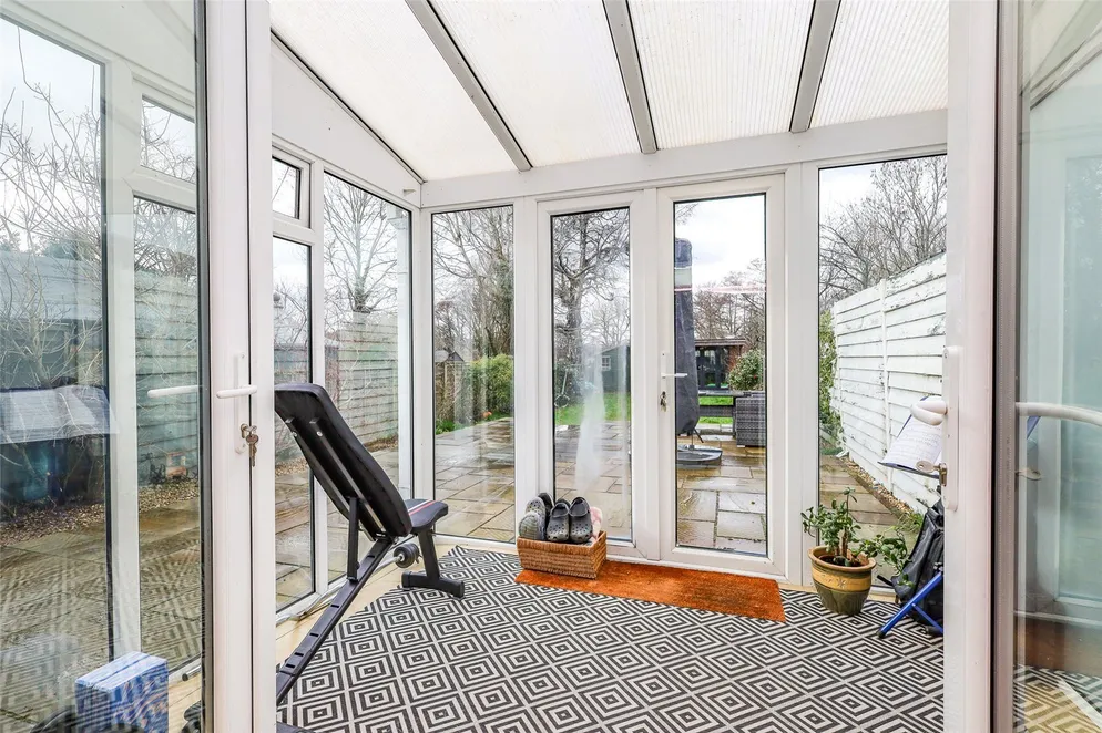 Property carousel item 11