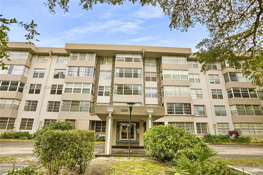 6600 Cypress Rd, Plantation, FL 33317