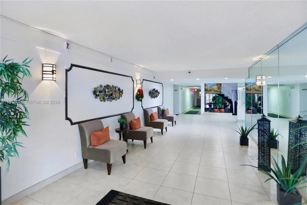 6600 Cypress Rd, Plantation, FL 33317