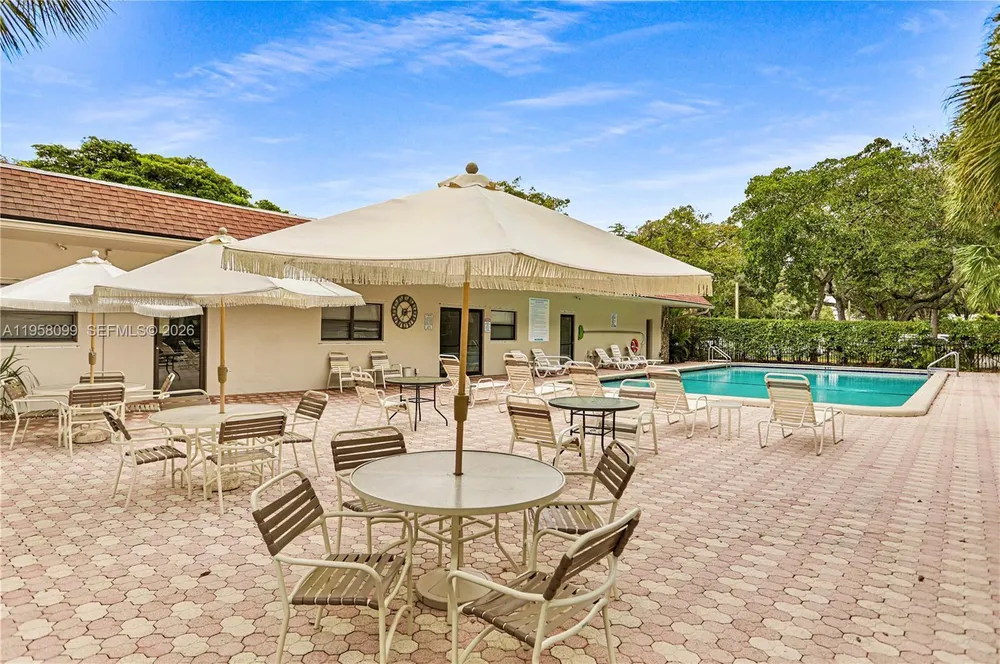 6600 Cypress Rd, Plantation, FL 33317
