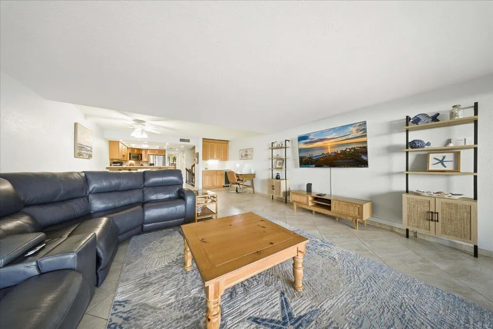 1133 W Ocean Dr, Key Colony Beach, FL 33051