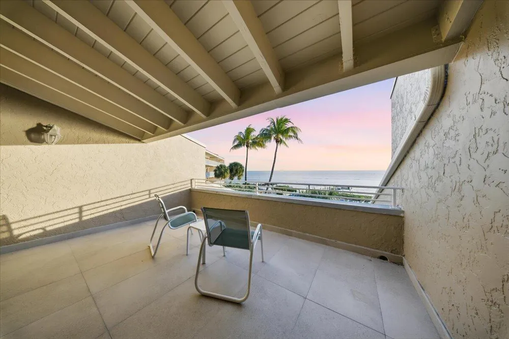 1133 W Ocean Dr, Key Colony Beach, FL 33051
