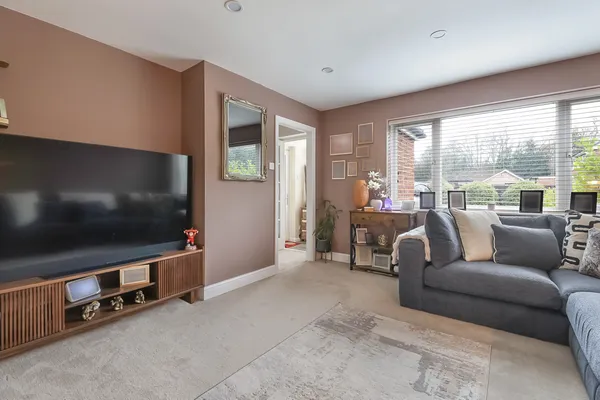 Longbridge Walk, Horley, Surrey, RH6
