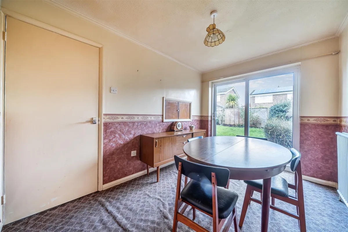Woodgate Close, Grove, Wantage