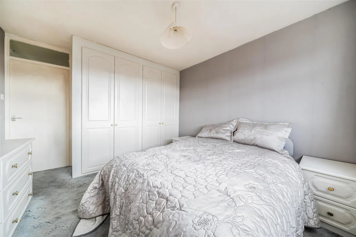 Woodgate Close, Grove, Wantage
