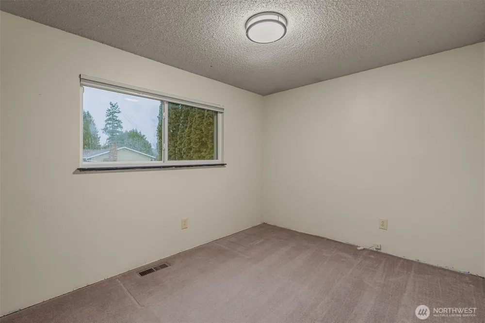 2207 Bremerton Ave NE, Renton, WA 98059