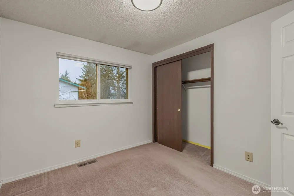 2207 Bremerton Ave NE, Renton, WA 98059