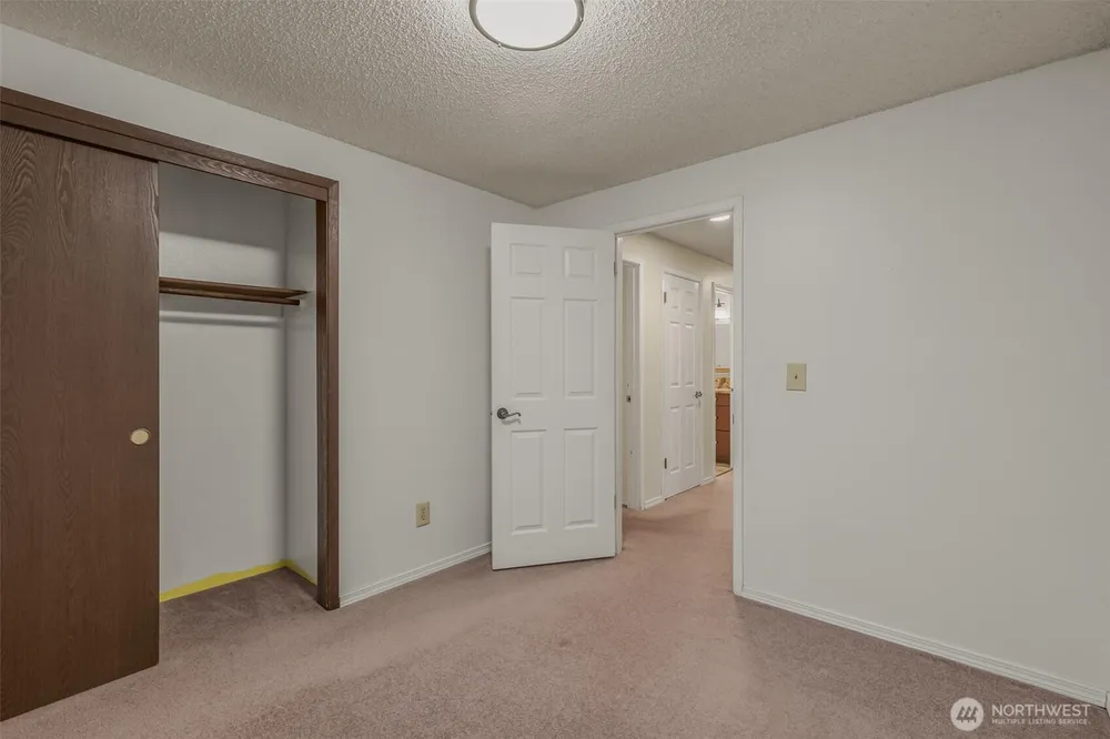 2207 Bremerton Ave NE, Renton, WA 98059