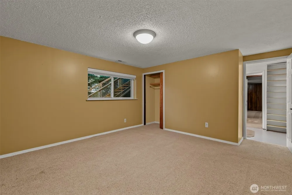 2207 Bremerton Ave NE, Renton, WA 98059
