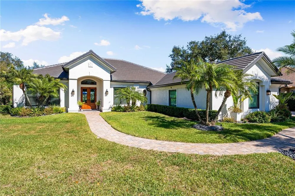 3314 Charles MacDonald Dr, Sarasota, FL 34240