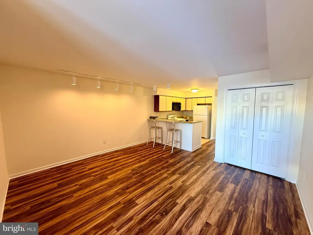 3 Queen Victoria Ct, Chester, MD 21619