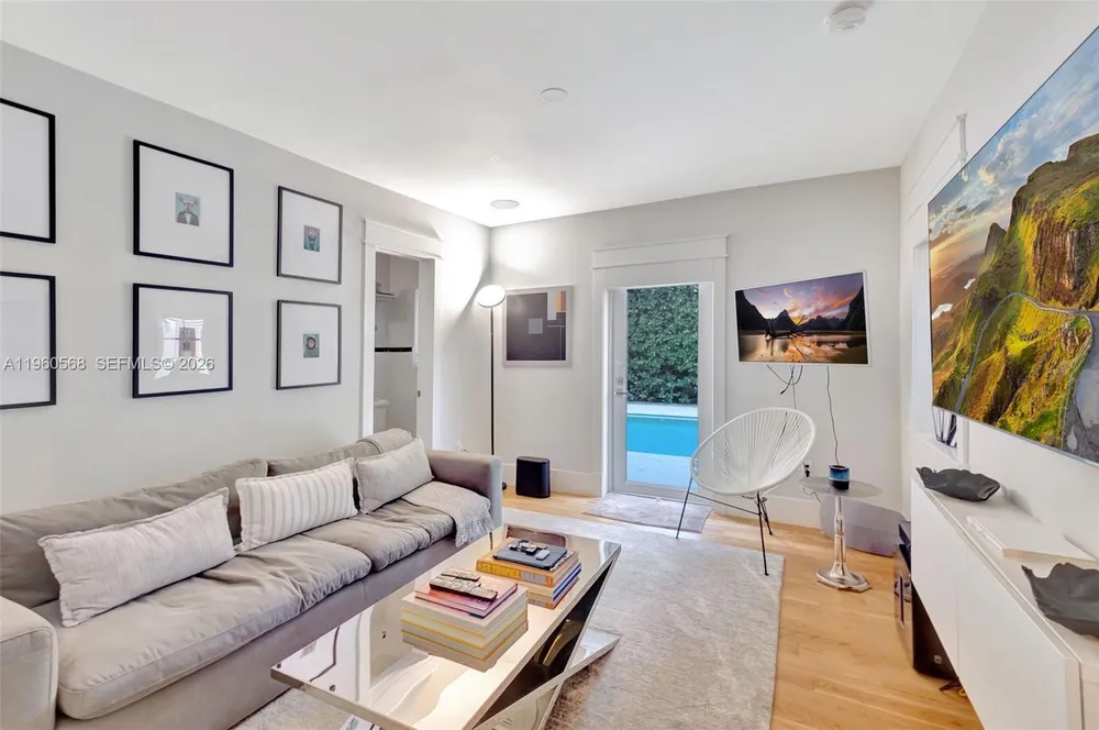 9105 NE 5th Ave, Miami Shores, FL 33138