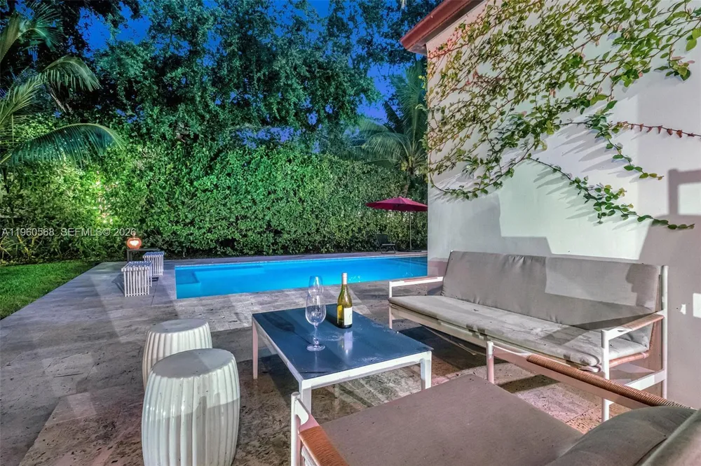 9105 NE 5th Ave, Miami Shores, FL 33138