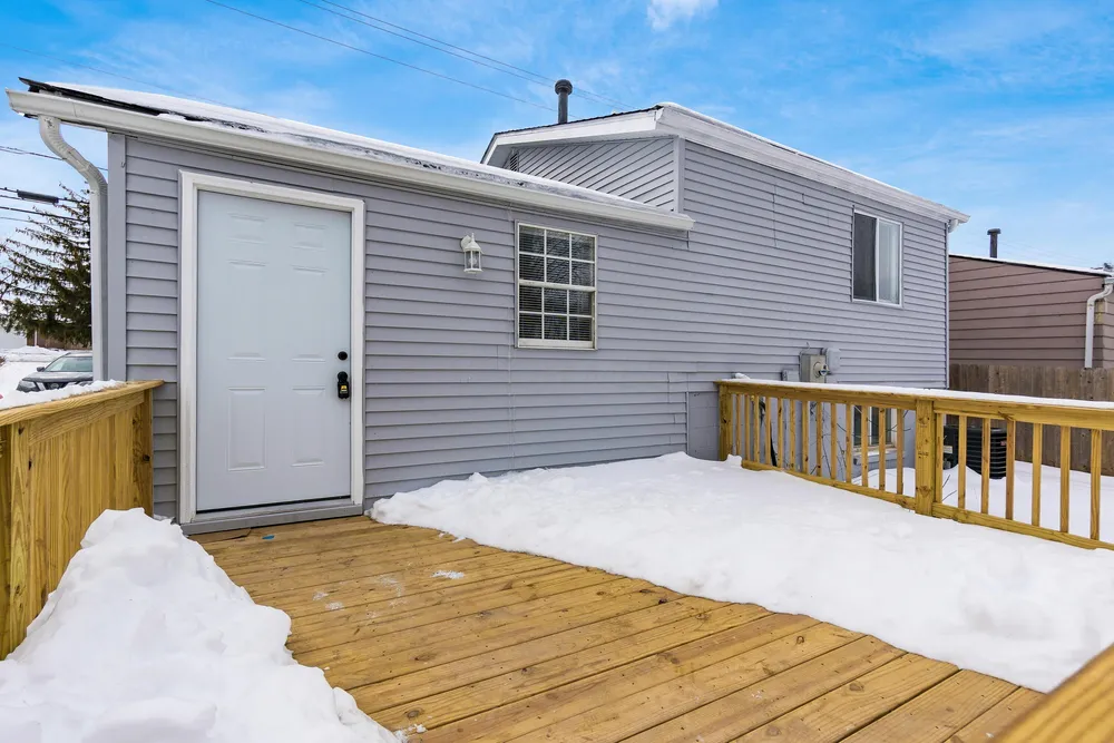 3586 Alkire Rd, Grove City, OH 43123