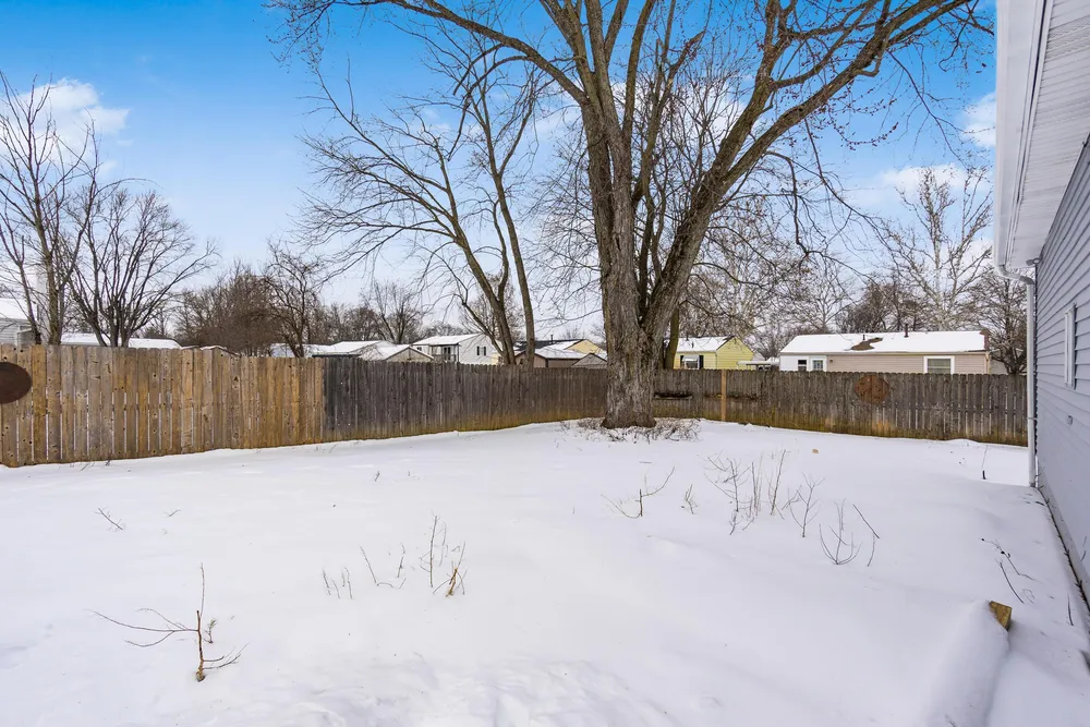 3586 Alkire Rd, Grove City, OH 43123