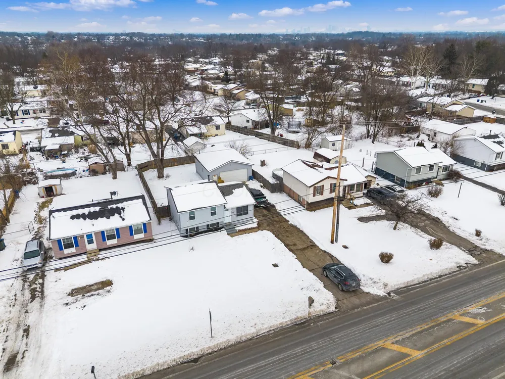 3586 Alkire Rd, Grove City, OH 43123