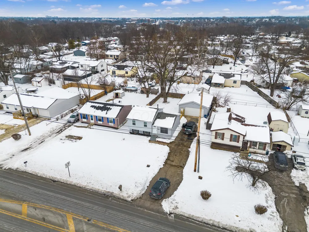 3586 Alkire Rd, Grove City, OH 43123