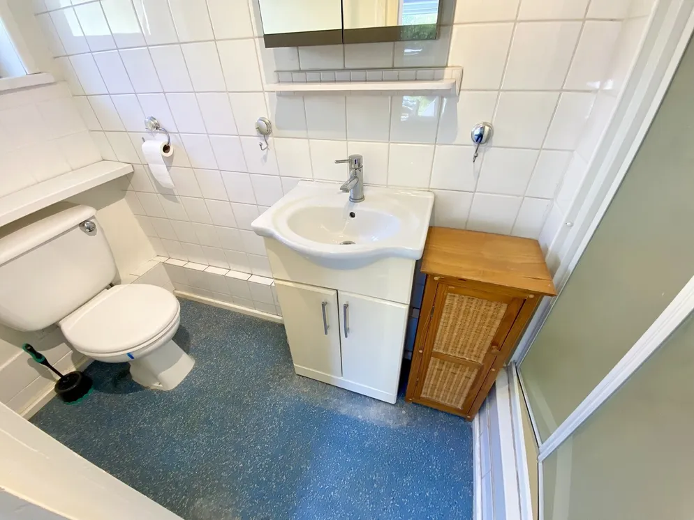 Property carousel item 11