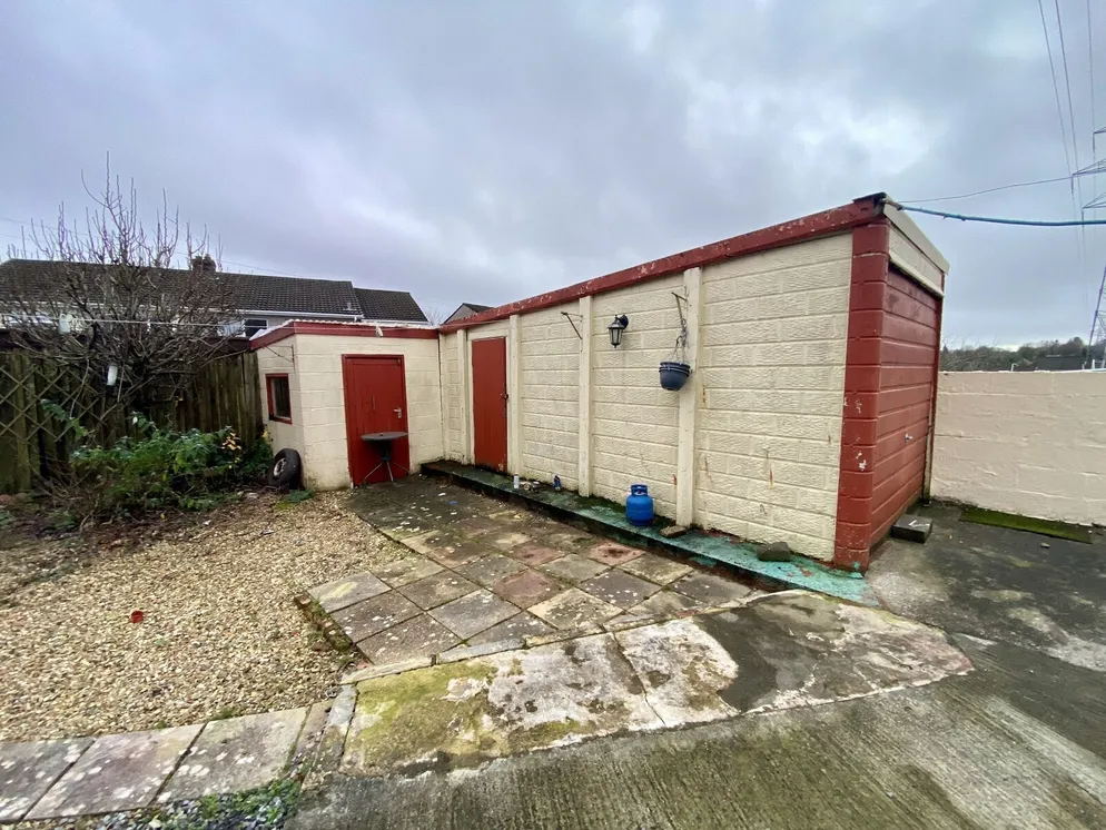 Property carousel item 11