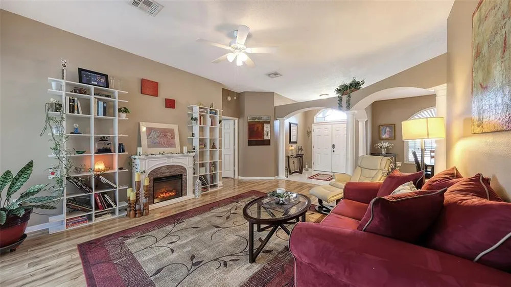 7501 52nd Terrace E, Bradenton, FL 34203