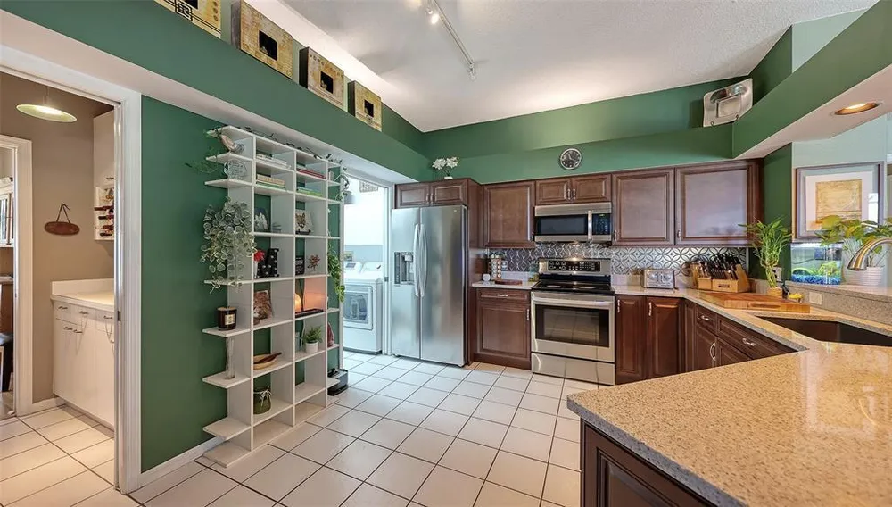 7501 52nd Terrace E, Bradenton, FL 34203