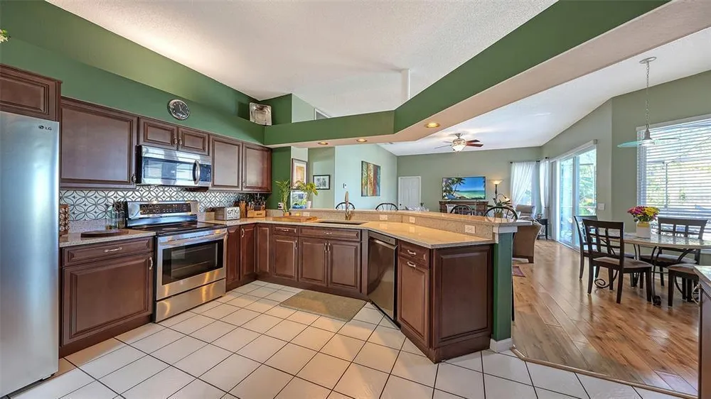 7501 52nd Terrace E, Bradenton, FL 34203