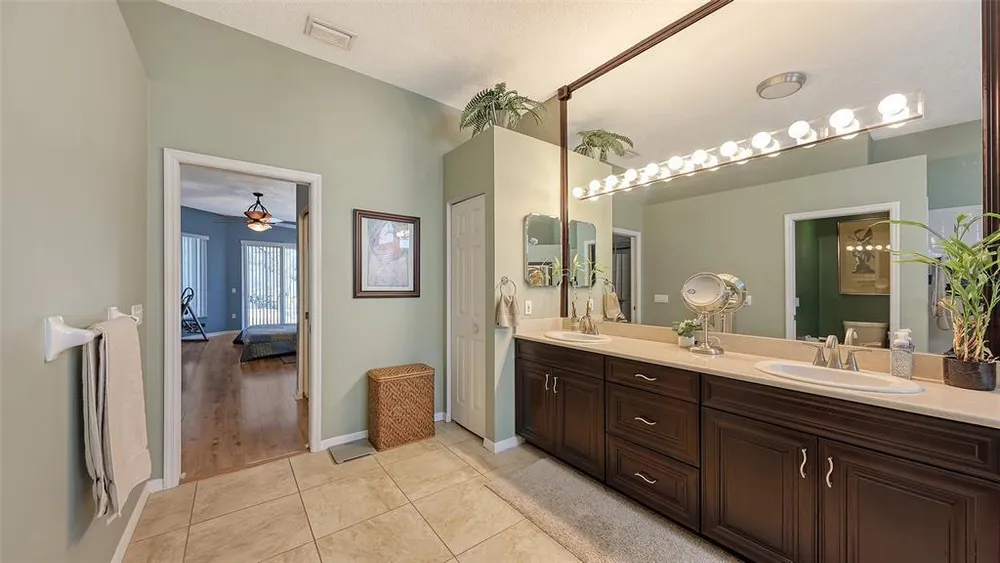 7501 52nd Terrace E, Bradenton, FL 34203