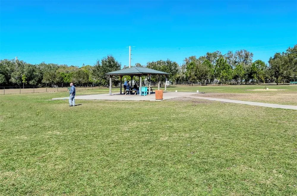 7501 52nd Terrace E, Bradenton, FL 34203
