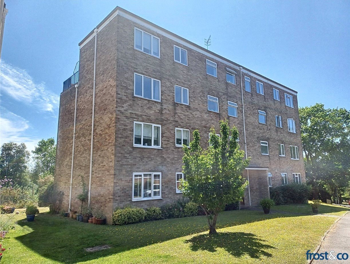 Steepdene, Ashley Cross, Poole, Dorset, BH14 Image 15