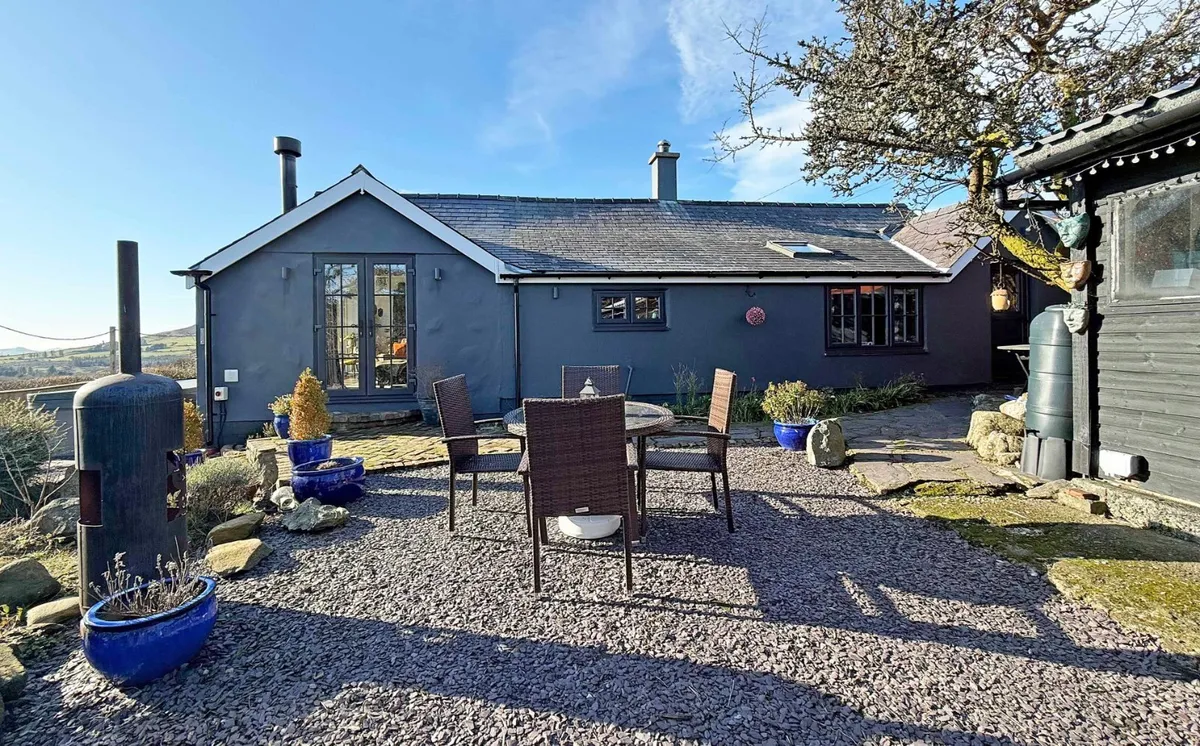 Llanaelhaearn, Caernarfon, Gwynedd, LL54