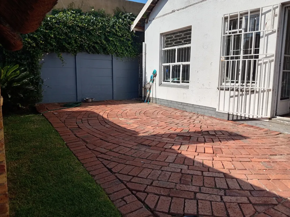 South Africa, Gauteng, Primrose, Olive Road, 7