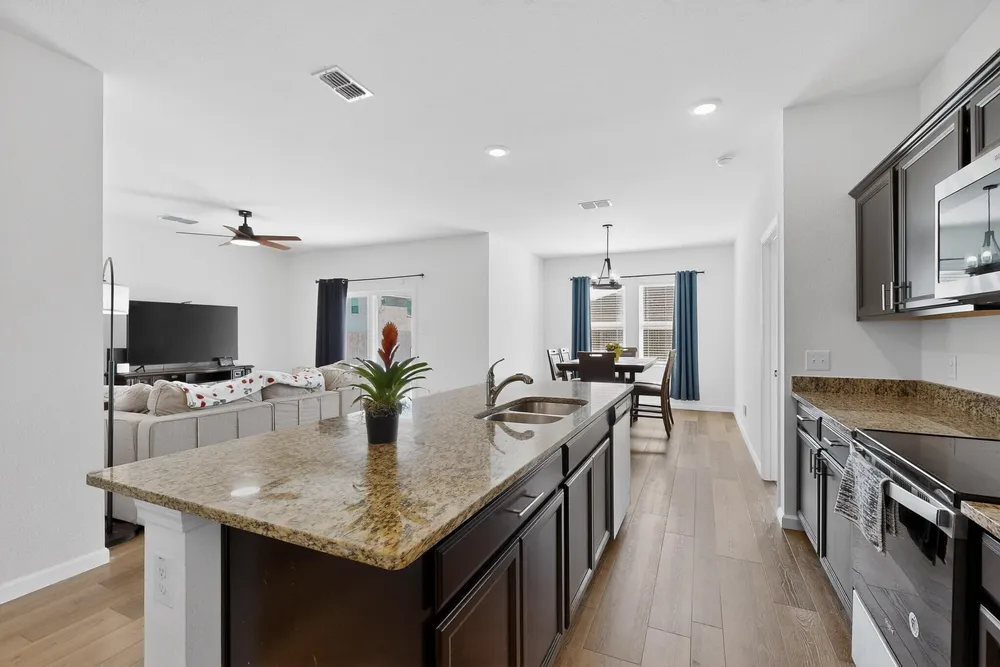 5509 McMahan Ln, Fort Worth, TX 76036-3774