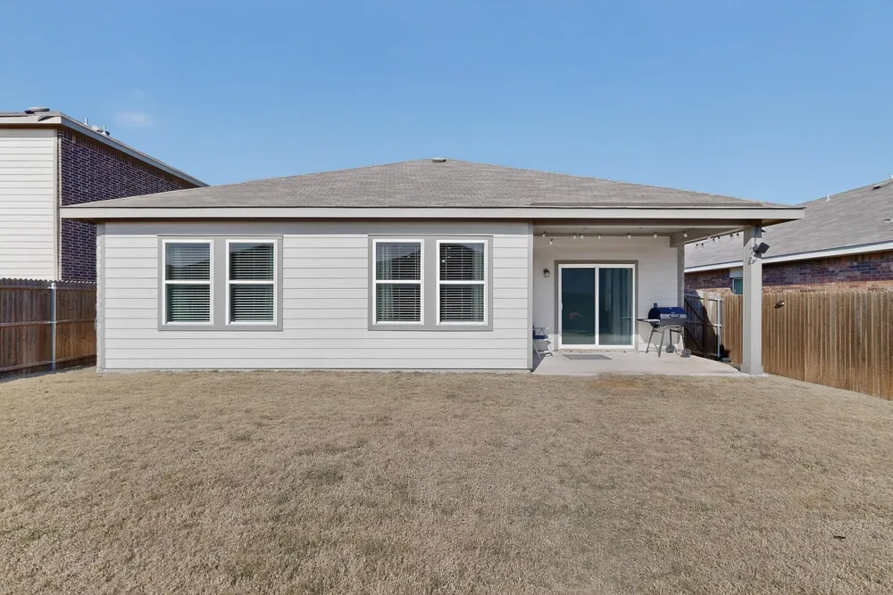 5509 McMahan Ln, Fort Worth, TX 76036-3774
