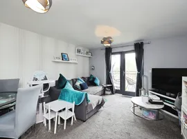 Raven Close, Watford photo