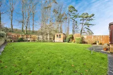 Fox Meadows, Crewkerne
