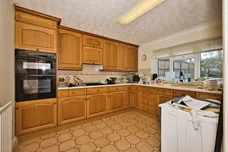Fox Meadows, Crewkerne