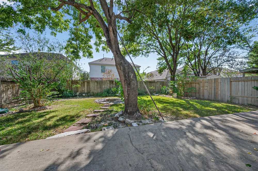 18439 Alemarble Oak St, Cypress, TX 77429