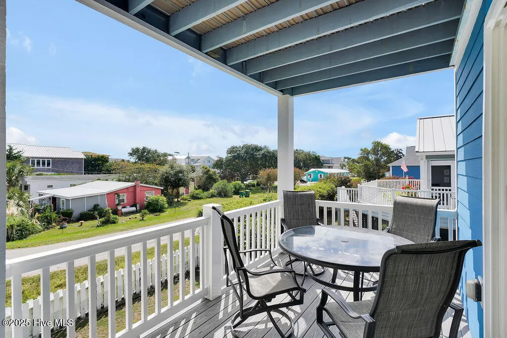 822 Cutter Ct, Kure Beach, NC 28449