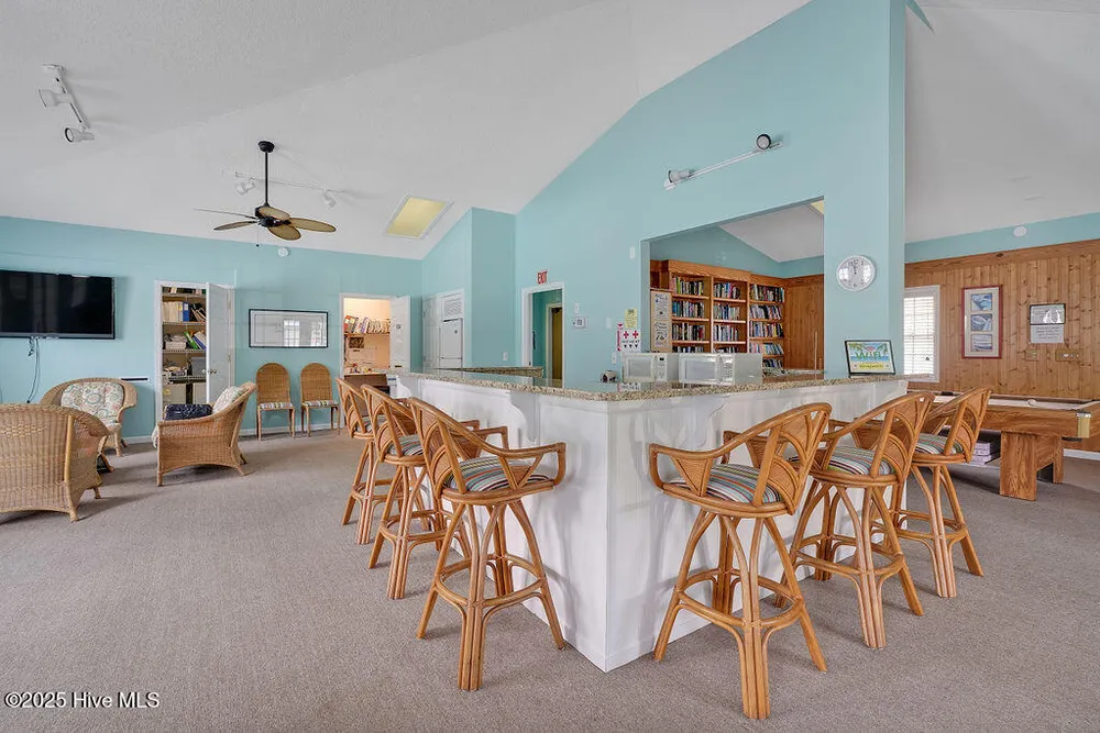 822 Cutter Ct, Kure Beach, NC 28449