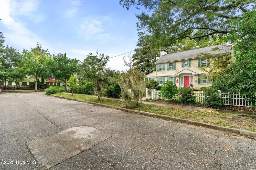 1801 Grace St, Wilmington, NC 28405
