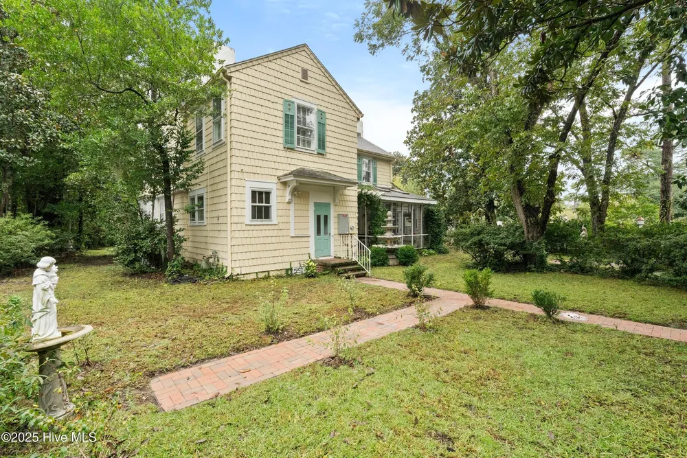 1801 Grace St, Wilmington, NC 28405