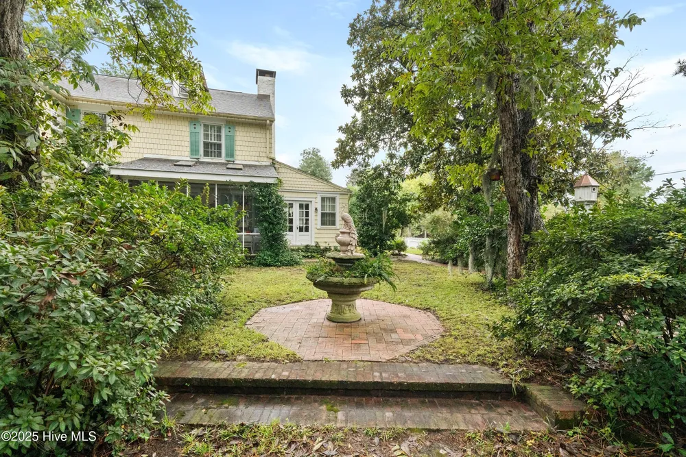 1801 Grace St, Wilmington, NC 28405