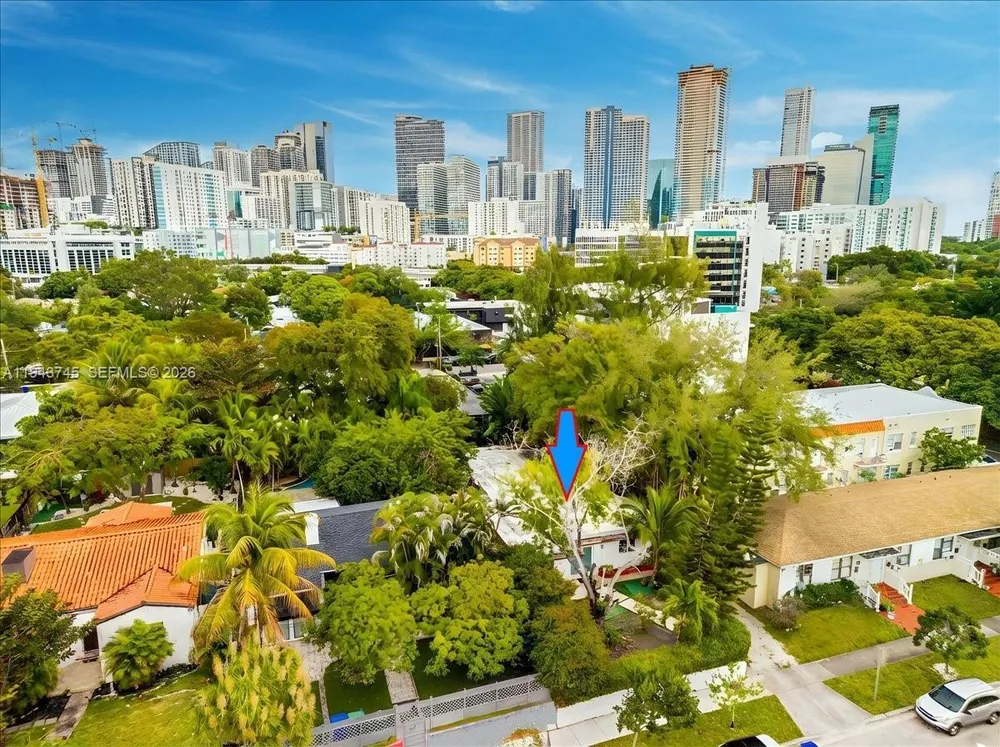 321 SW 19th Rd, Miami, FL 33129