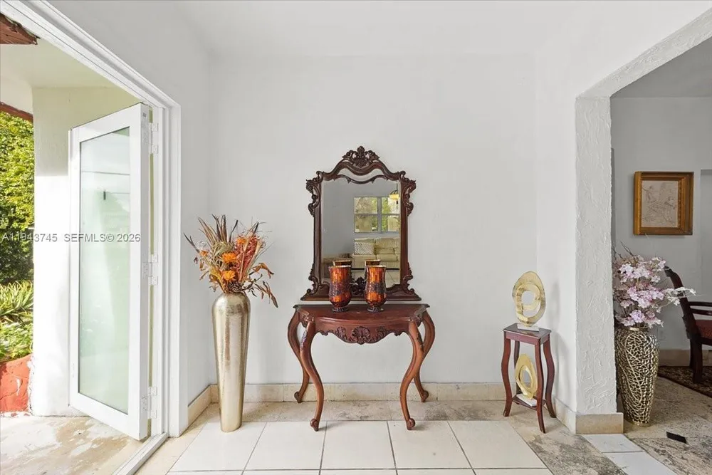321 SW 19th Rd, Miami, FL 33129
