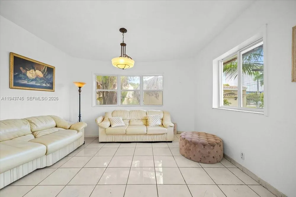 321 SW 19th Rd, Miami, FL 33129