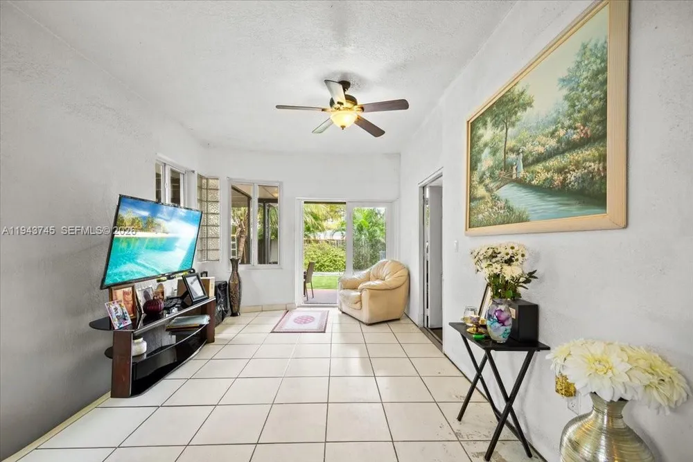 321 SW 19th Rd, Miami, FL 33129