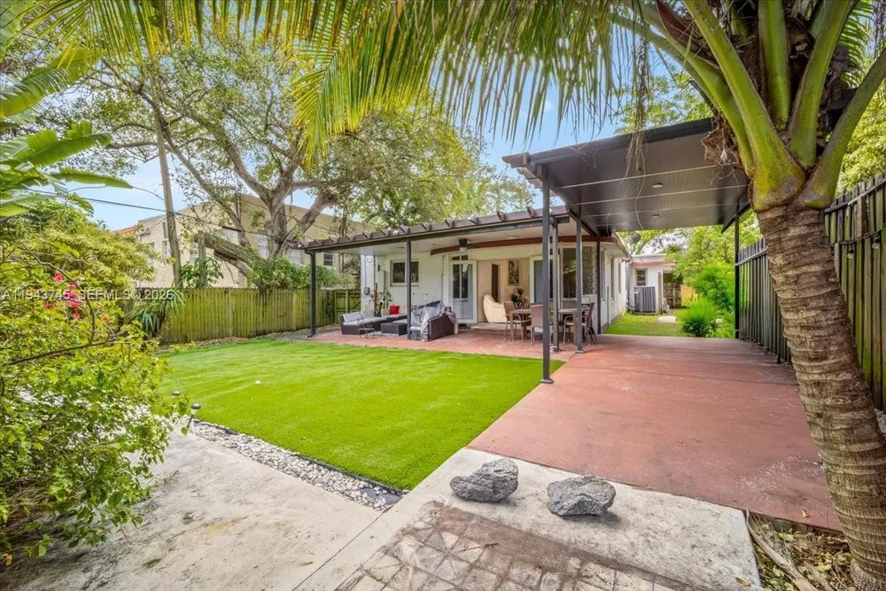 321 SW 19th Rd, Miami, FL 33129