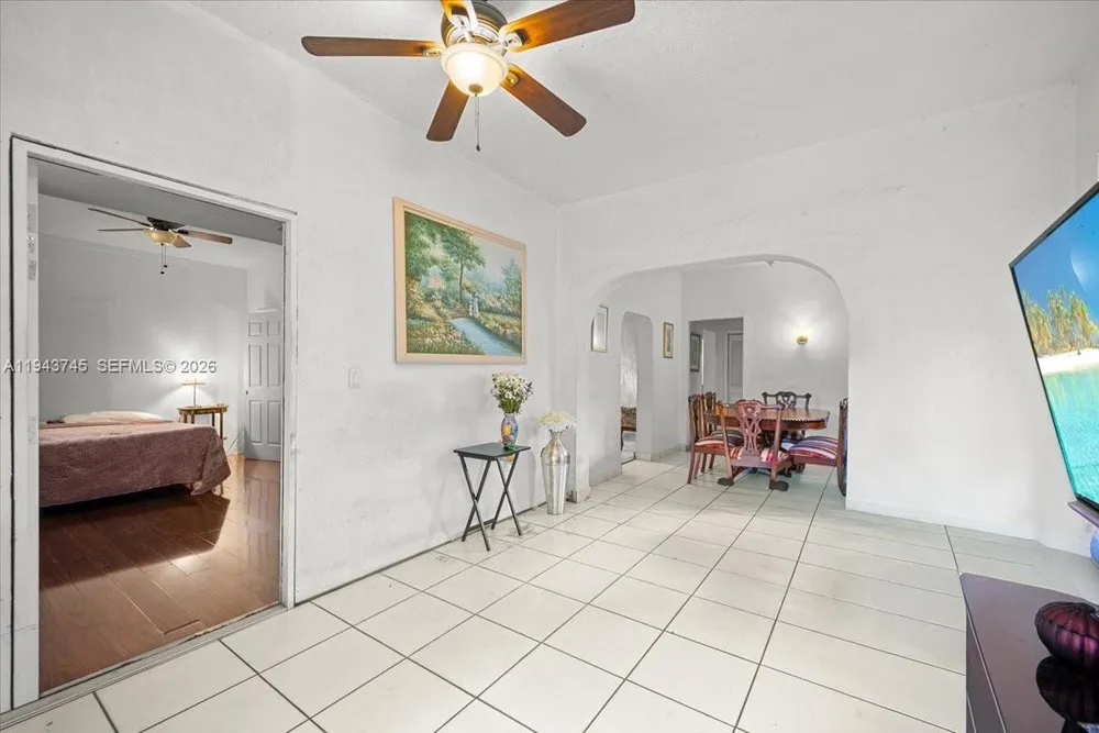 321 SW 19th Rd, Miami, FL 33129