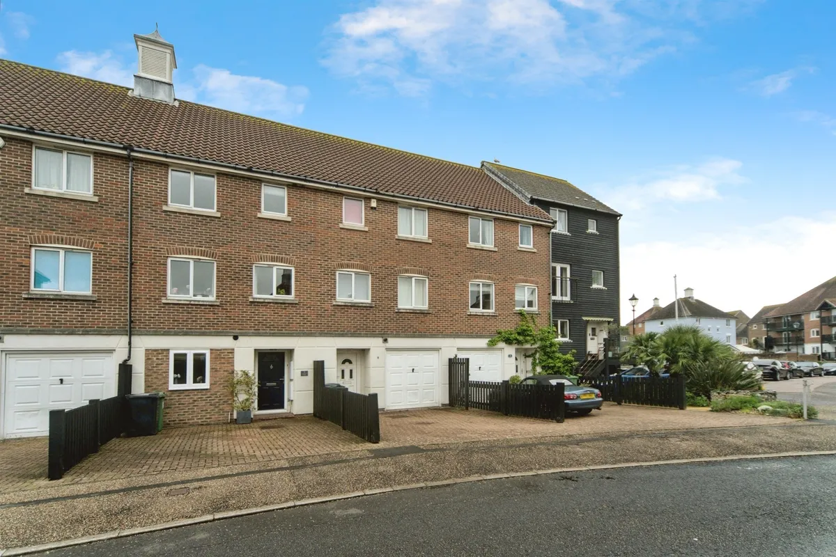 Leeward Quay, Eastbourne