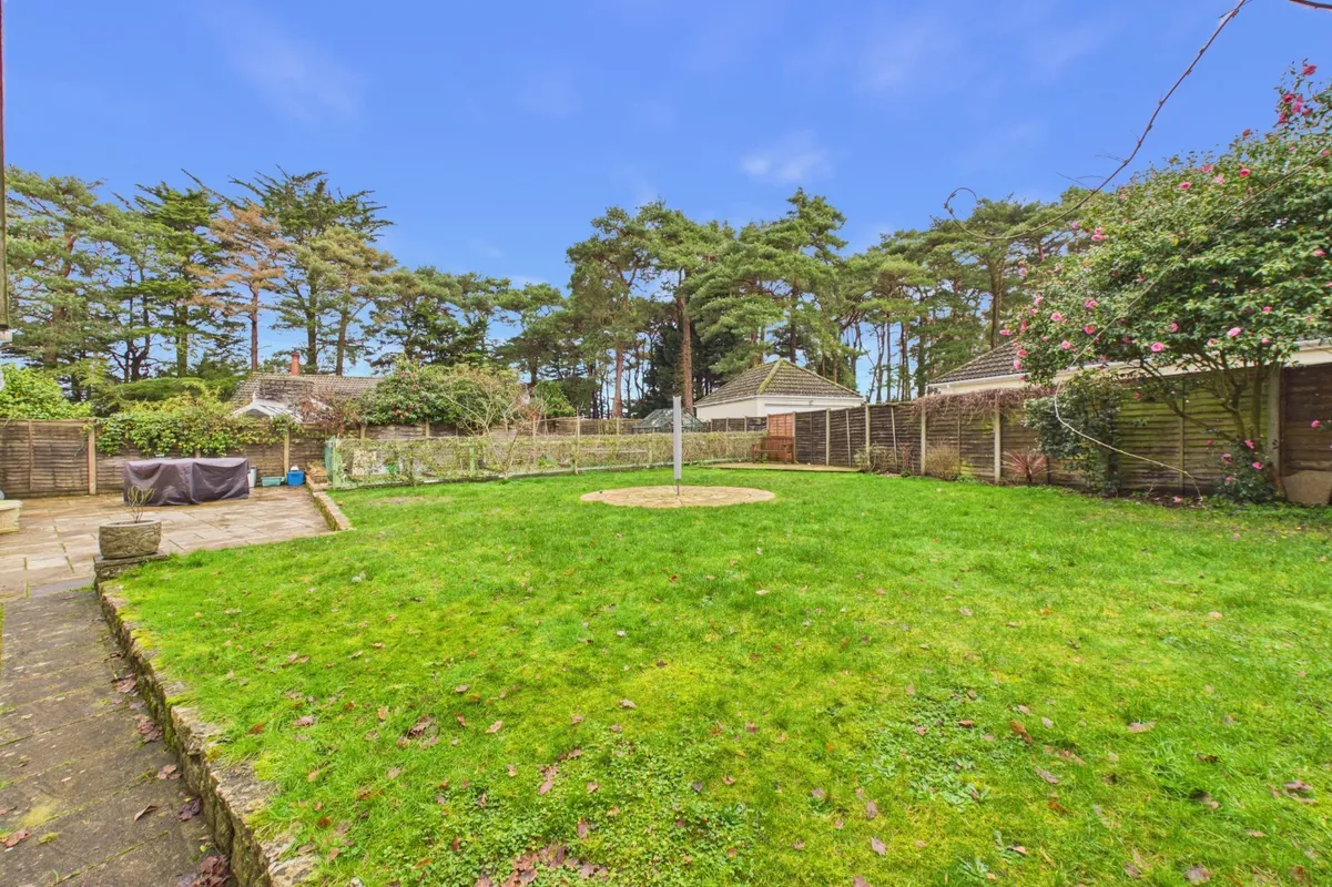 6 bedroom property for sale in High Park Road, Broadstone, Dorset, BH18 ...